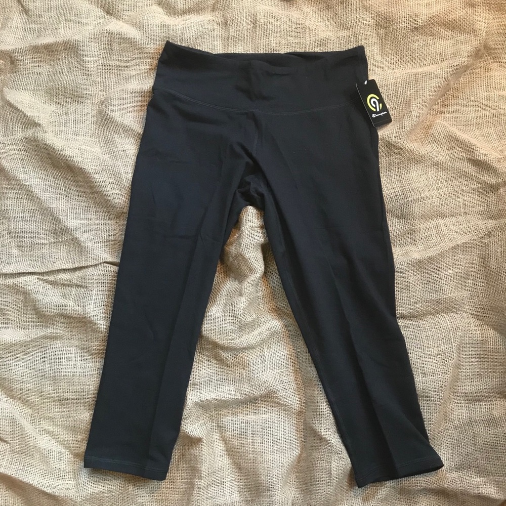 NWT women’s champion cropped leggings activewear